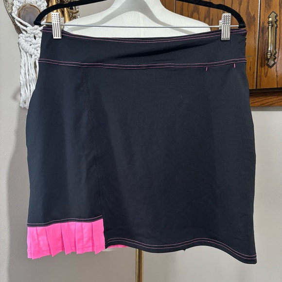 Antigua Pants - Antigua Pink & Black Athletic Pleated Tennis Skort Size Large